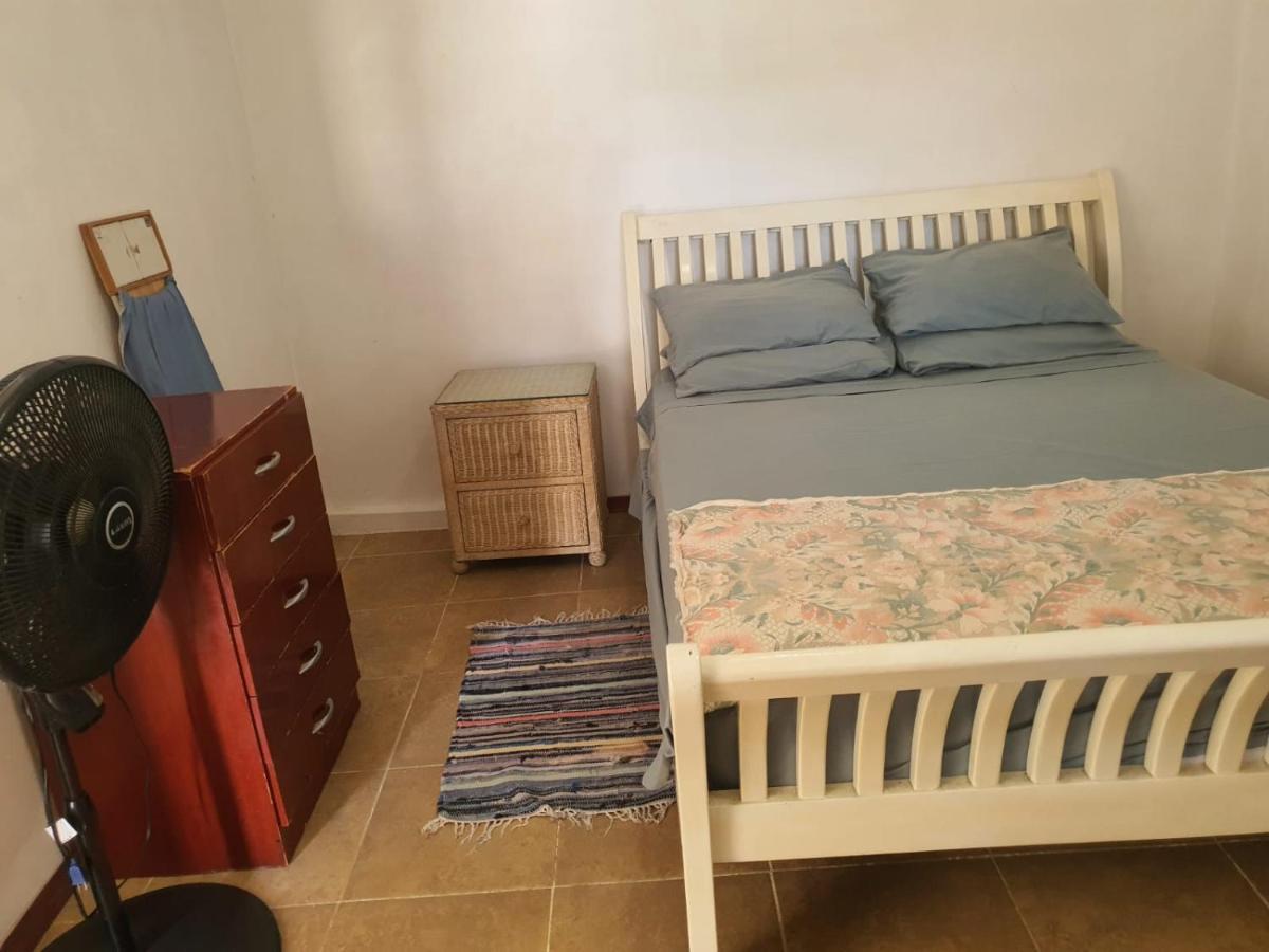 Ventnor House Apartments Бриджтаун Екстериор снимка
