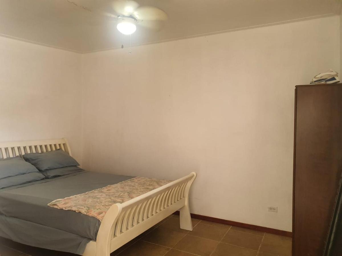 Ventnor House Apartments Бриджтаун Екстериор снимка