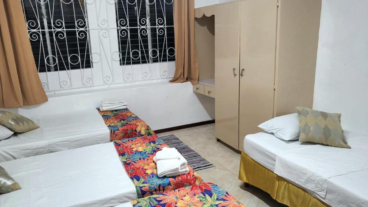Ventnor House Apartments Бриджтаун Екстериор снимка