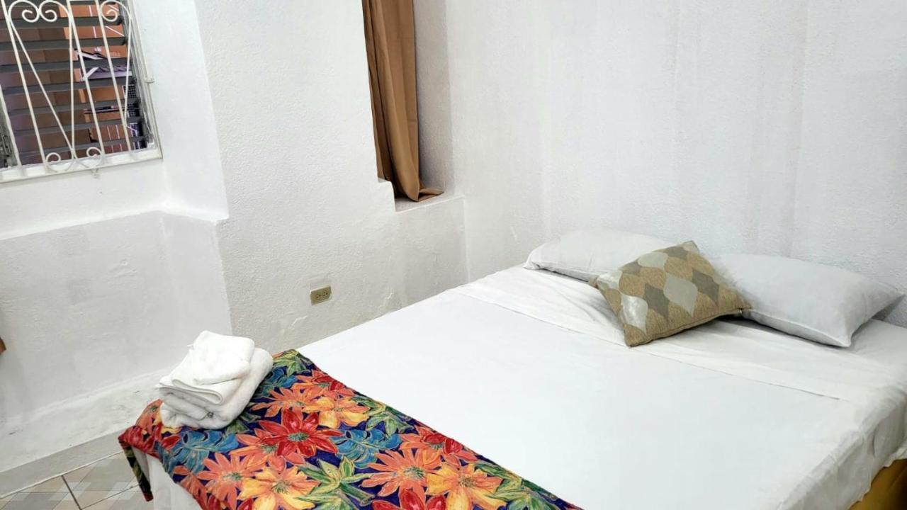 Ventnor House Apartments Бриджтаун Екстериор снимка
