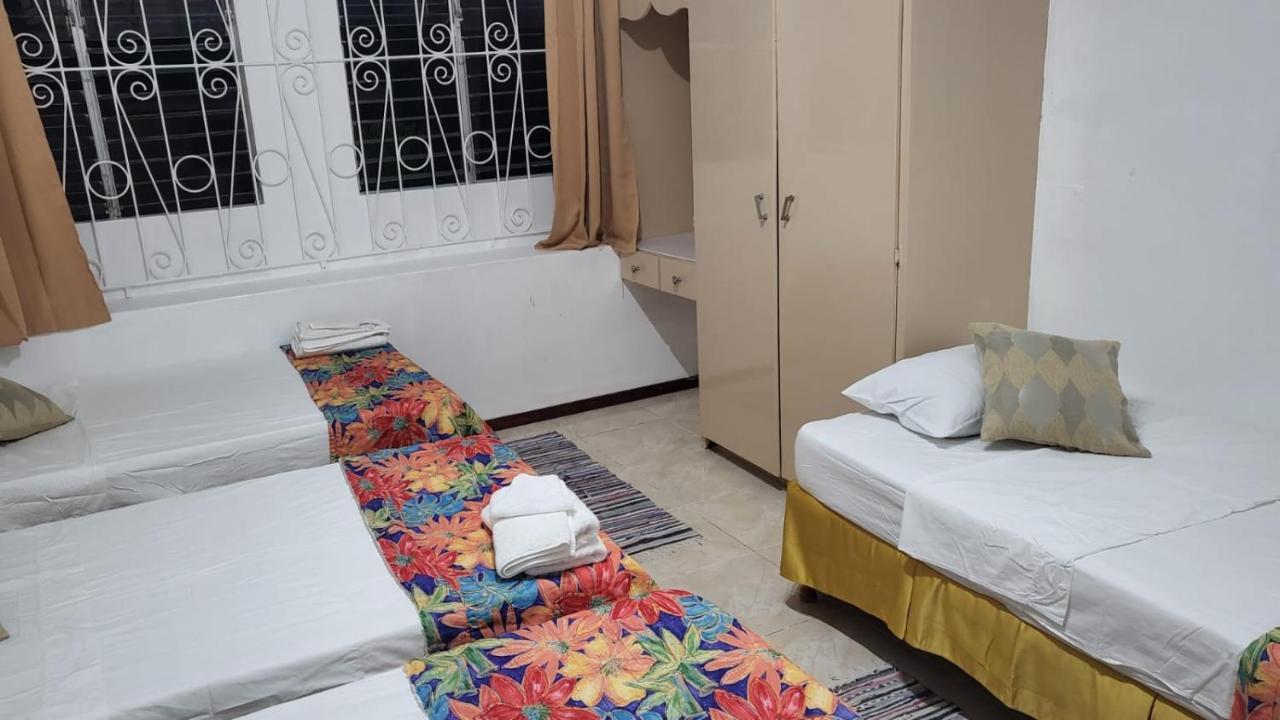 Ventnor House Apartments Бриджтаун Екстериор снимка