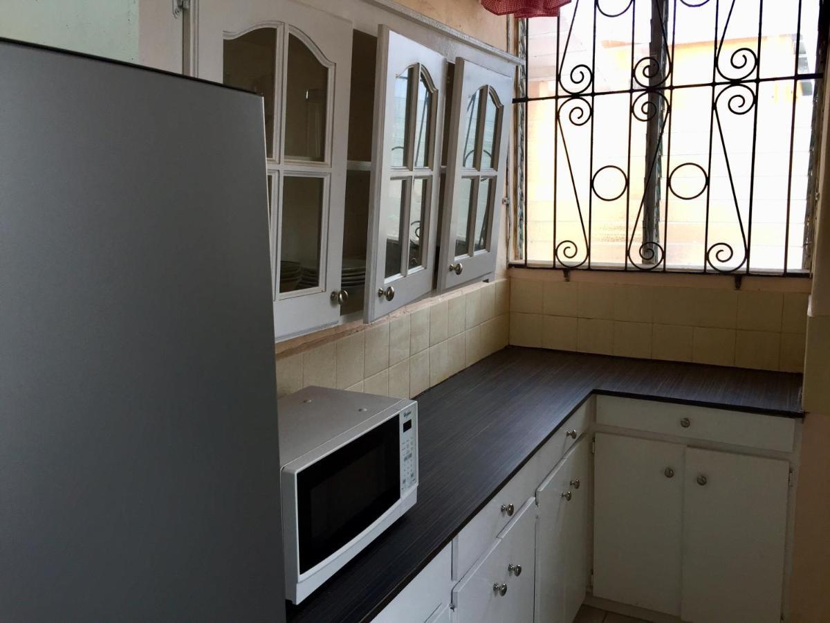 Ventnor House Apartments Бриджтаун Екстериор снимка