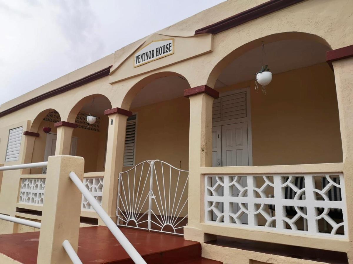 Ventnor House Apartments Бриджтаун Екстериор снимка