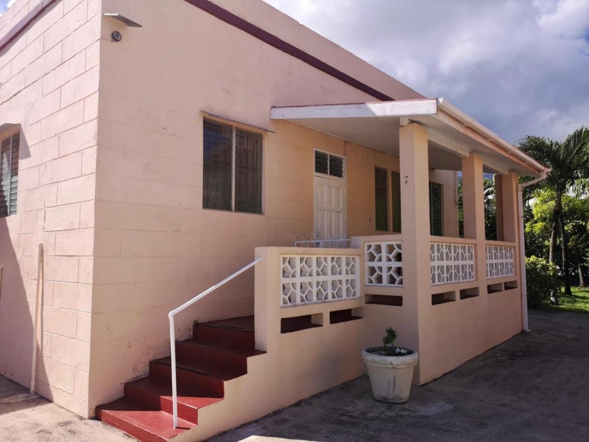 Ventnor House Apartments Бриджтаун Екстериор снимка