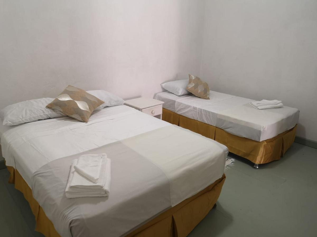 Ventnor House Apartments Бриджтаун Екстериор снимка