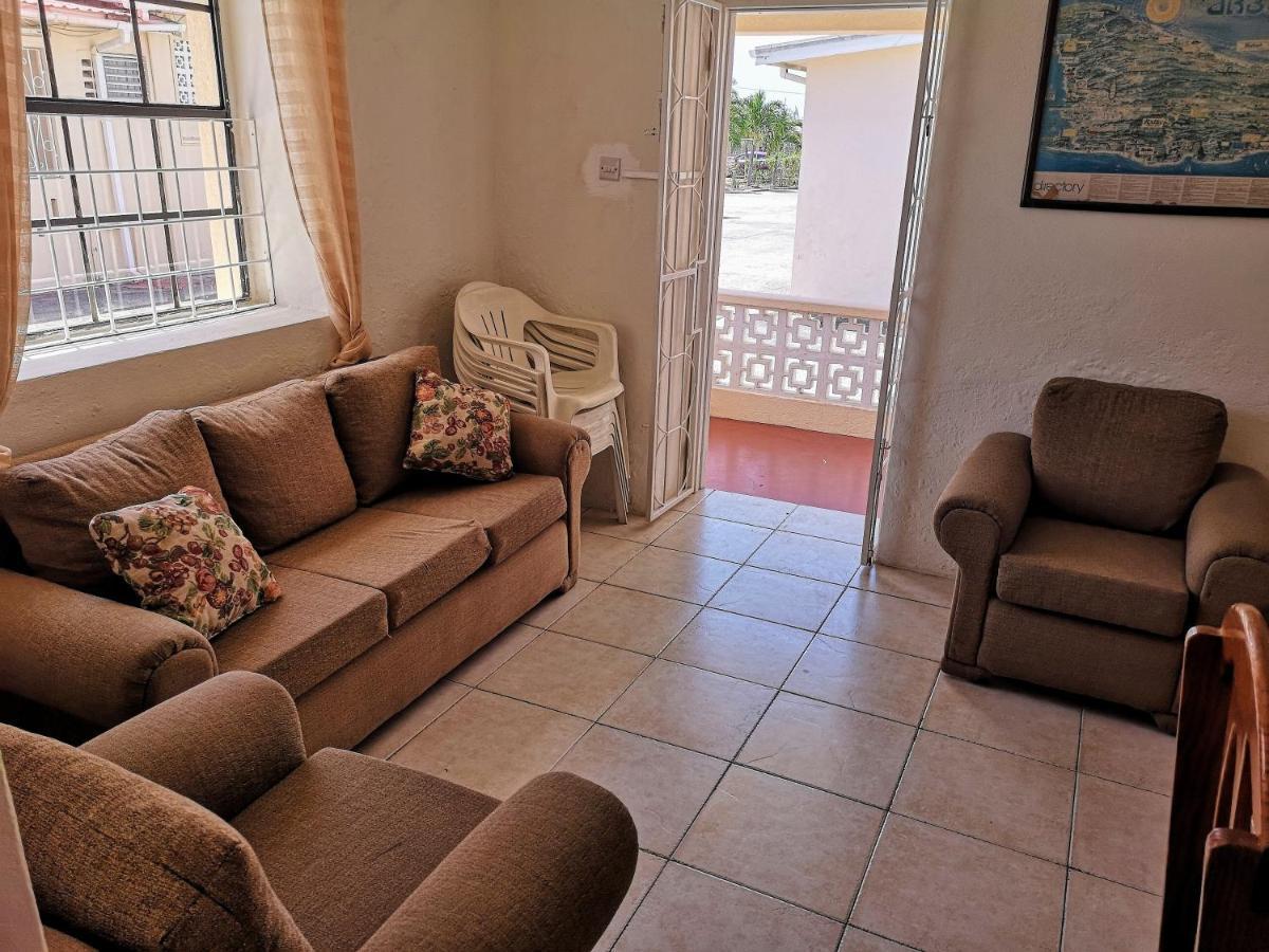 Ventnor House Apartments Бриджтаун Екстериор снимка